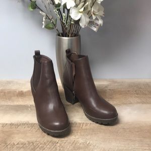 Top Moda bootie size 8.5. NIB